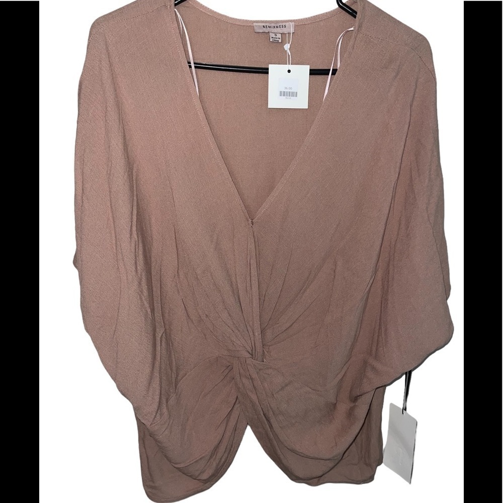 𝅺NWT REMIXMESS LIGHT CHOCOLATE CRISS CROSS TOP SIZE SMALL